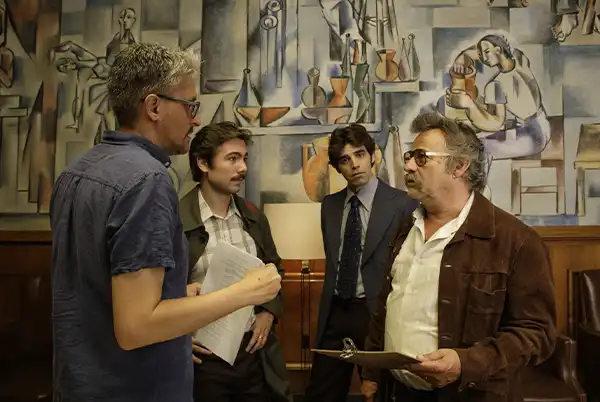 D’esquerra  a dreta, Marcel Barrena, Carlos Cuevas, David Verdagueri Eduard Fernández en el rodatge de ‘El 47’. Foto: Lucía Faraig/The Mediapro Studio